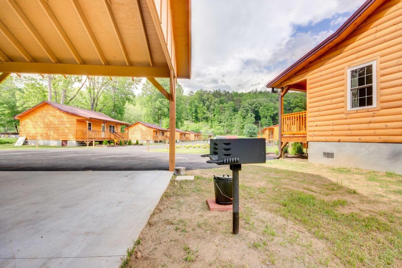 Newly Built Smoky Mountain Cabin Near Bryson City! Экстерьер фото